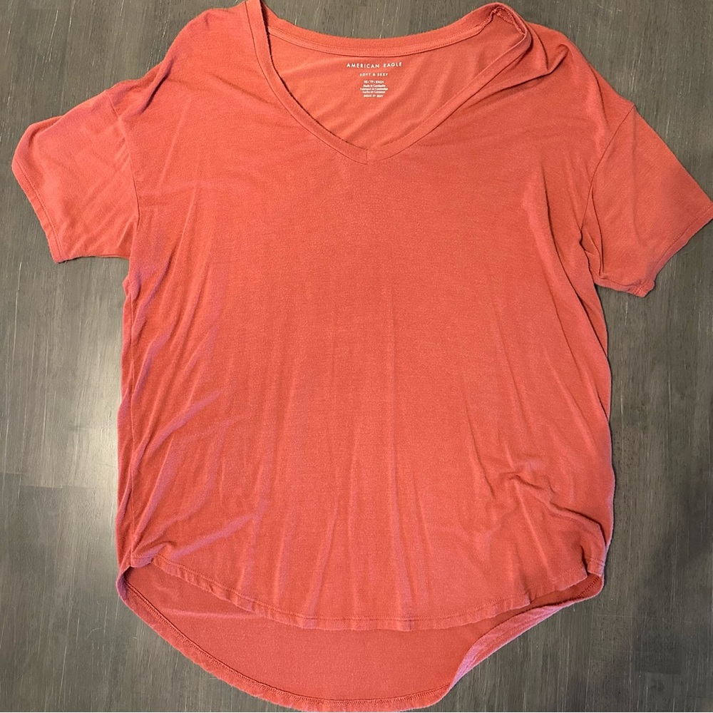AMERICAN EAGLE SOFT & SEXY T SHIRT